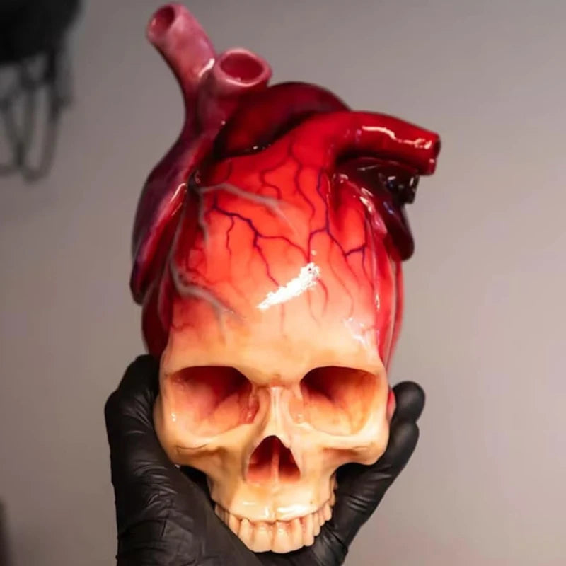 Skull Heart Resin Figurine — Gothic Fairy Tale Skull Statue for Dark Home & Desk Decor