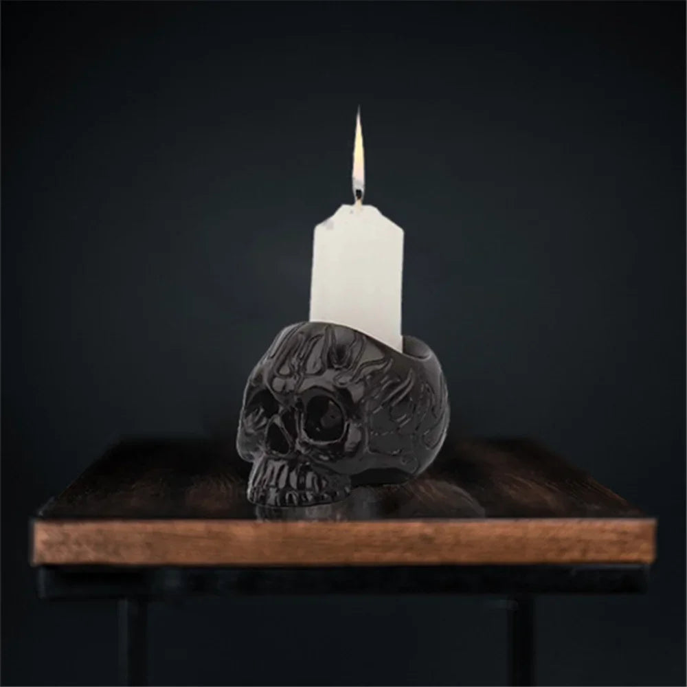 Skull Skeleton Resin Candlestick Holder — Gothic Candle Holder for Halloween, Christmas & Dark Home Decor